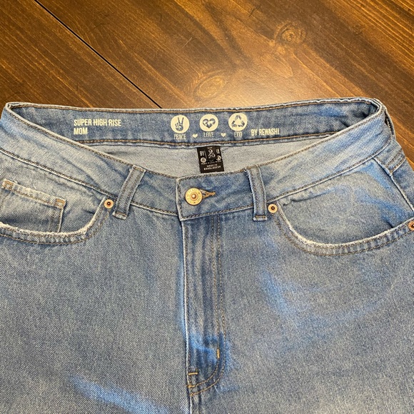 Size 9/29 Super High Rise Vintage Style Mom Jeans by Rewash Peace Love Eco - Picture 2 of 8